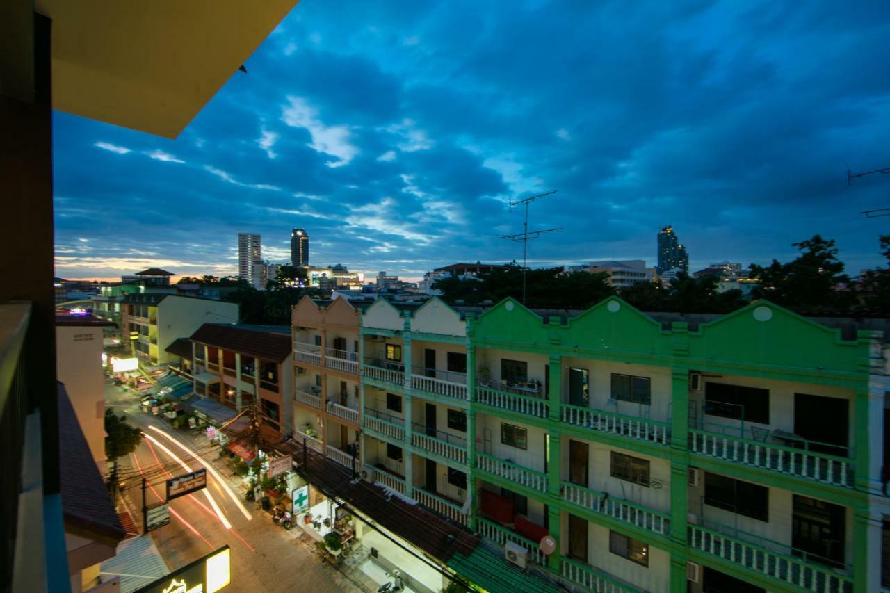 Nalanta Hotel Pattaya Exterior foto