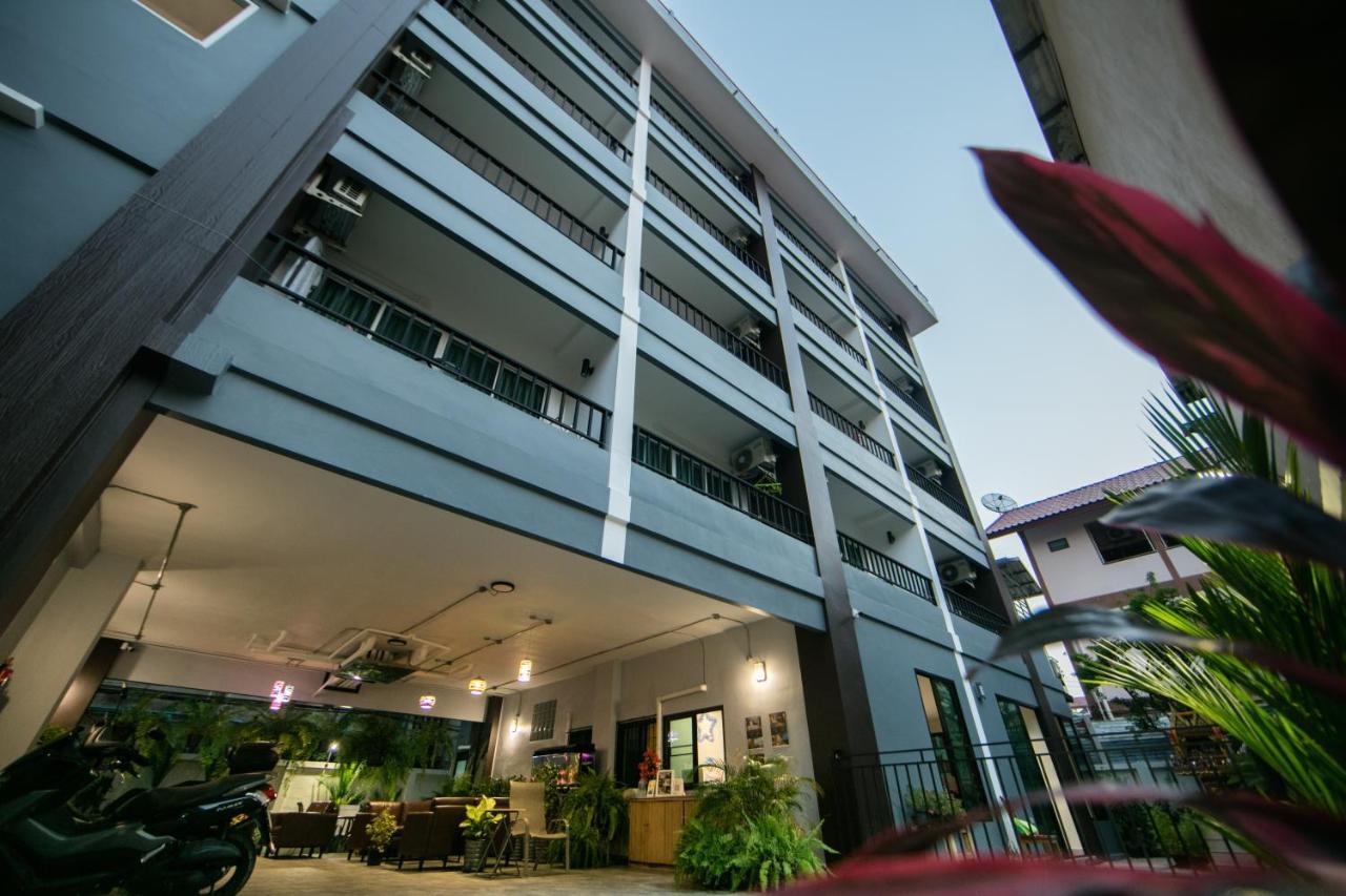 Nalanta Hotel Pattaya Exterior foto